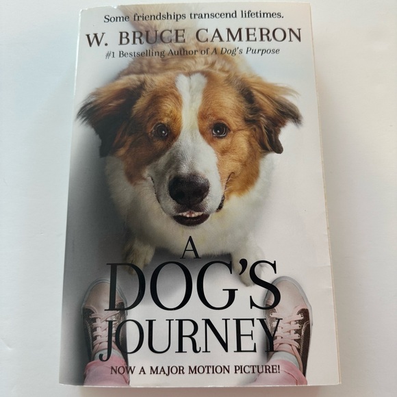 W. Bruce Cameron A Dog’s Way Home, A Dog’s Purpose, A Dog’s Journey Book Set - Picture 6 of 12